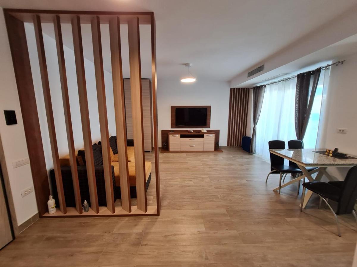 Matteo 2 Apartments Marina Surf Residence, Mamaia Nord - Navodari,1 Vedere Frontala,2 Cu Vedere Laterala La Mare Dış mekan fotoğraf
