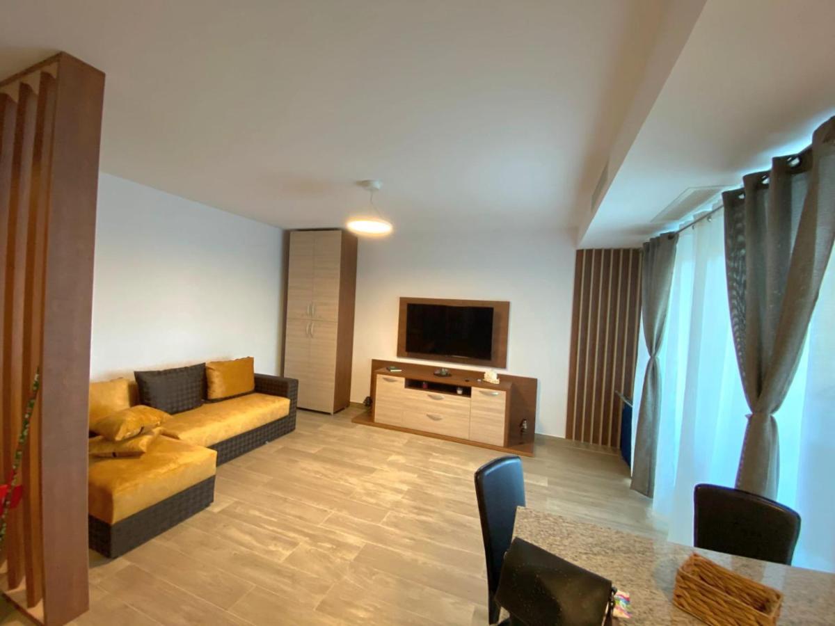 Matteo 2 Apartments Marina Surf Residence, Mamaia Nord - Navodari,1 Vedere Frontala,2 Cu Vedere Laterala La Mare Dış mekan fotoğraf